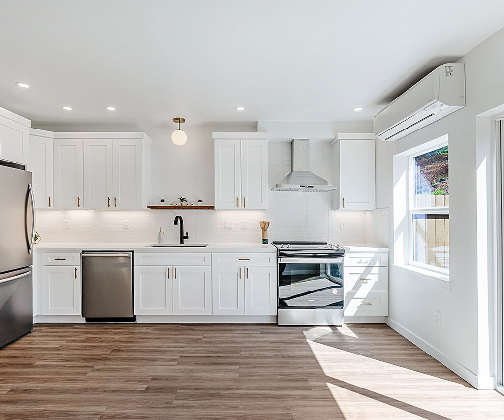 SW Portland Remodeler shows new kitchen facing straight