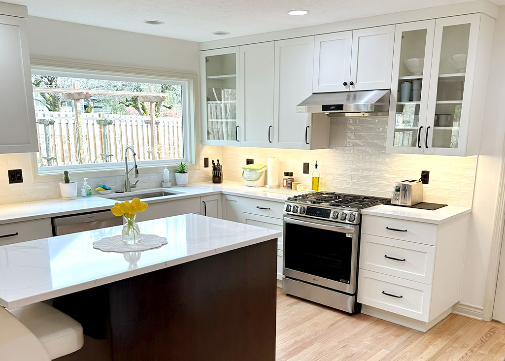Kitchen Remodel in Lake Oswego with new countertops